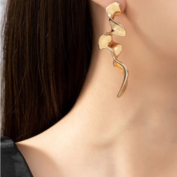 Zara Sierra Drop Gold Earrings - Picture 4 of 12
